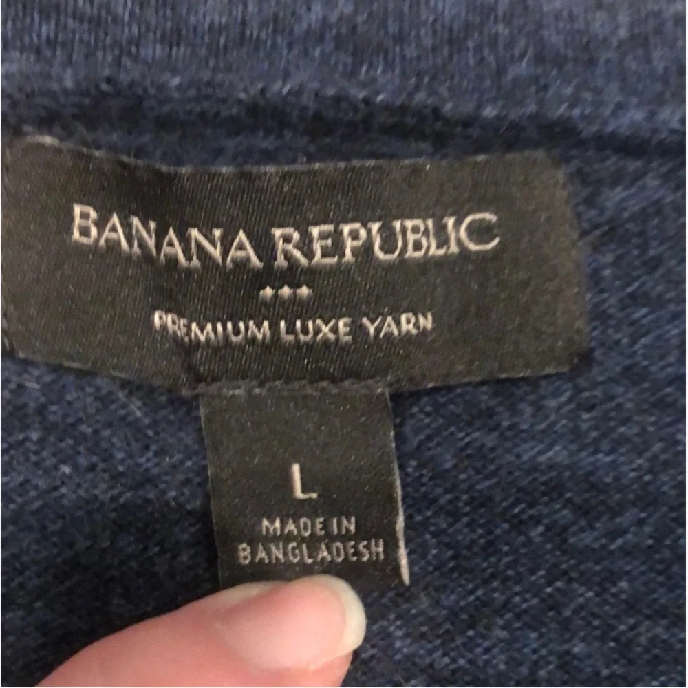 Banana Republic brand banana